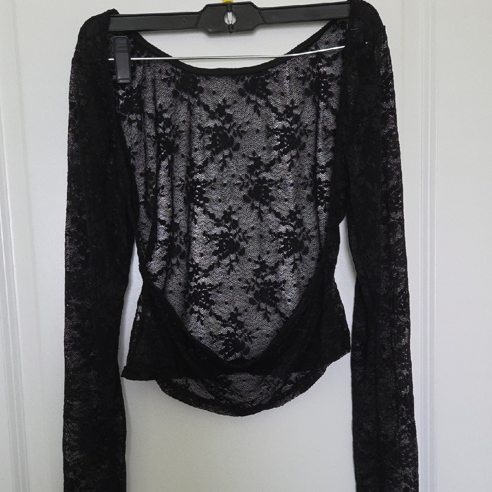 Chic Black Lace Long Sleeve Blouse - Picture 6 of 12